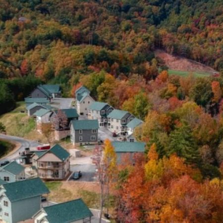 Shelter Me - 5 Miles To Dollywood , Hot Tub, Wi-Fi, Game Room Pigeon Forge Exterior foto