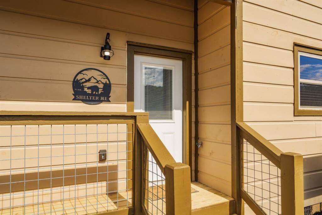 Shelter Me - 5 Miles To Dollywood , Hot Tub, Wi-Fi, Game Room Pigeon Forge Exterior foto